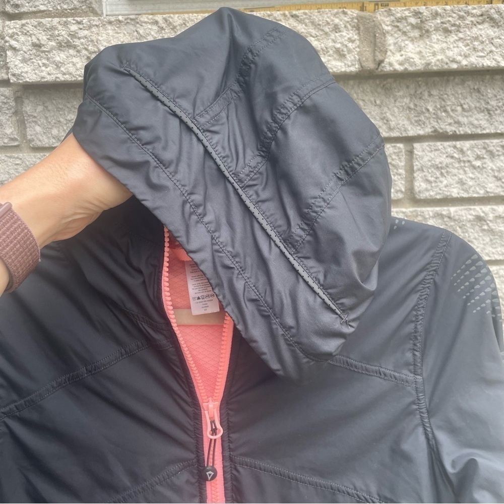 Ivivva by Lululemon Spring Seed Zip Up Wind Breaker Atlethic Jacket Size 14 - Picture 10 of 12